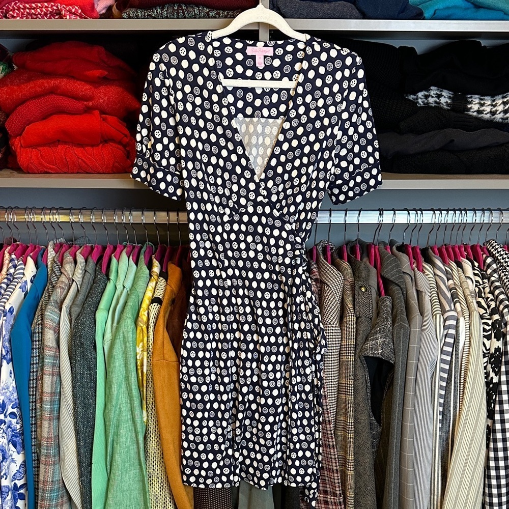 Lily Pulitzer navy/white print short sleeve v neck wrap dress size 4